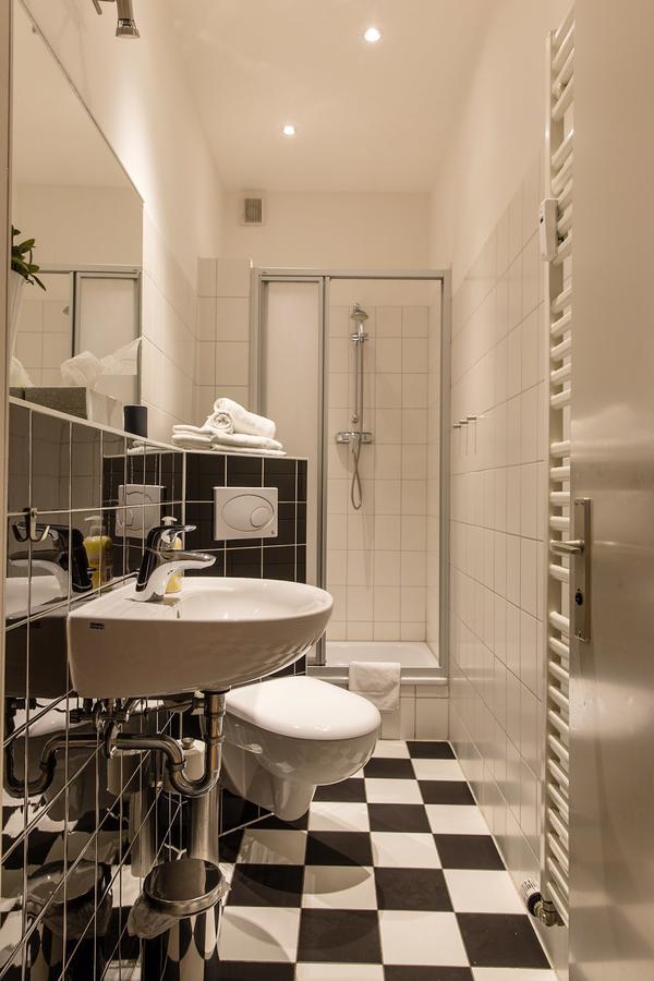 Apartment Kopen Lessing Charlotte Mauerpark ベルリン エクステリア 写真