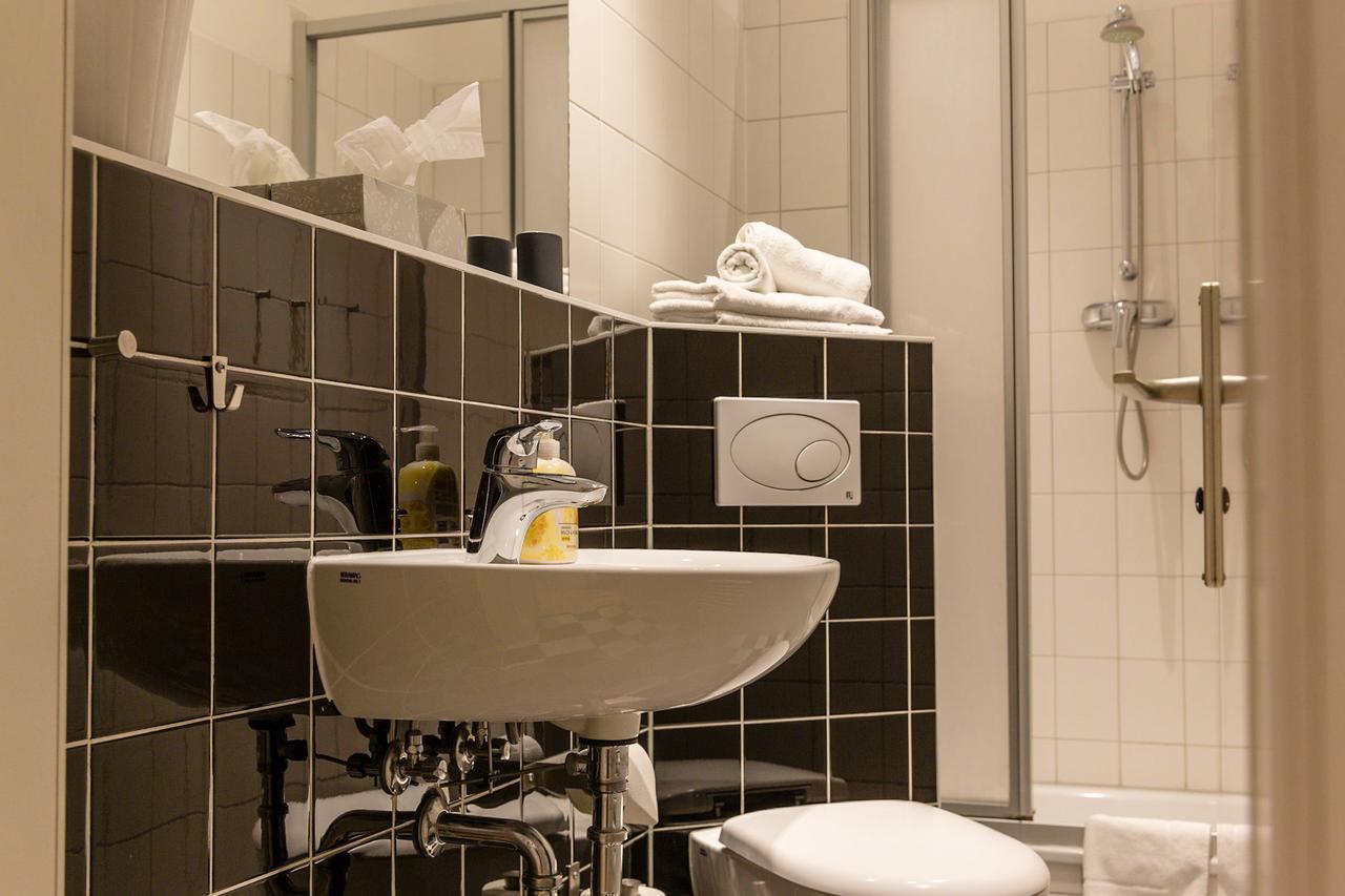 Apartment Kopen Lessing Charlotte Mauerpark ベルリン エクステリア 写真